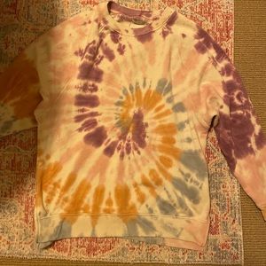 American Eagle tie dye crew neck!
